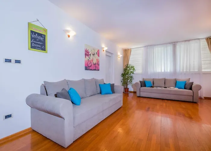 Summer Dream Apartment Split